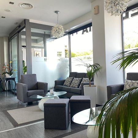 Hotel Ноя Екстериор снимка